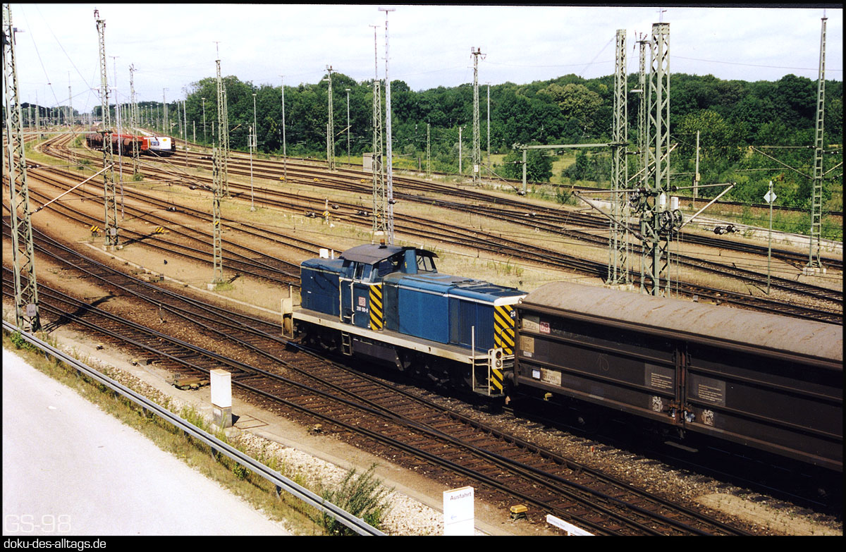Strecken und Bahnhöfe